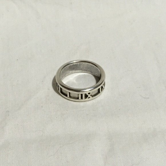 Tiffany&Co. 'Atlas' Collection Ring in Sterling Silver (size 5.75) (|) - Picture 4 of 7